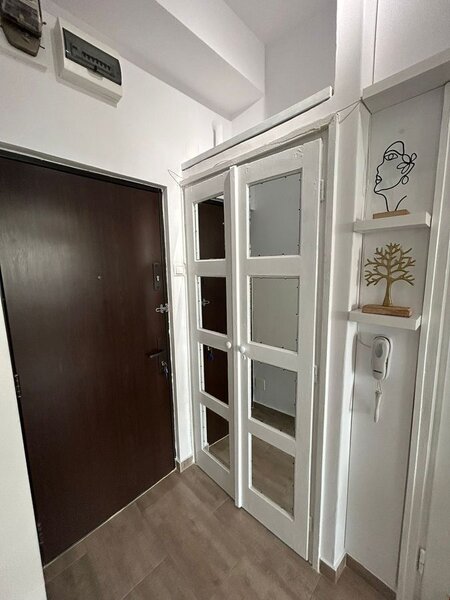 Ultracentral, Piata Romana, Magheru.